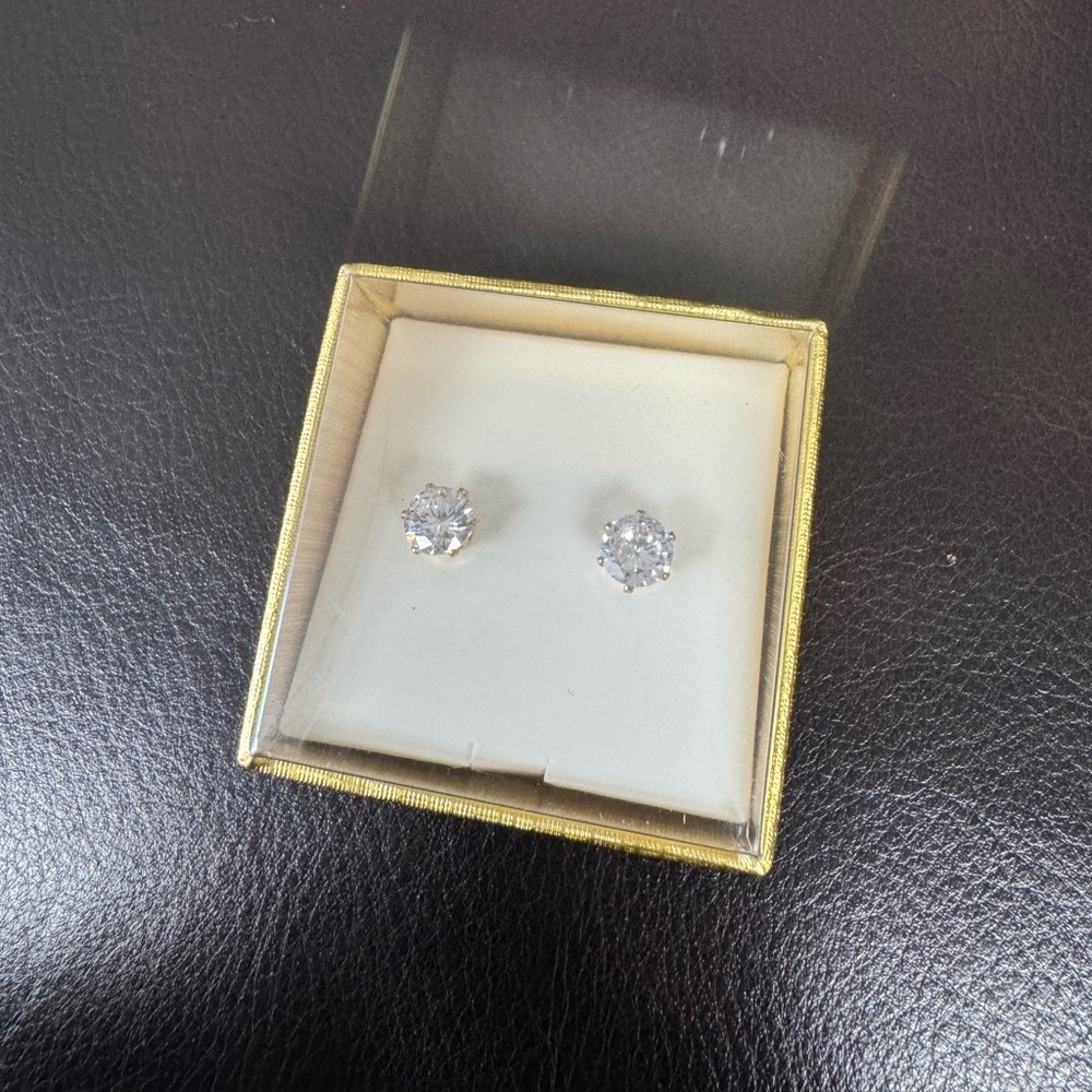 Costume jewelry earring studs